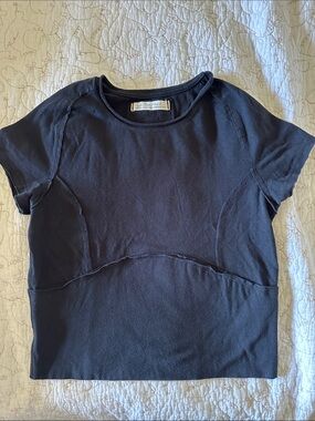 We The Free Short Sleeve Crew Top in Black- Size S